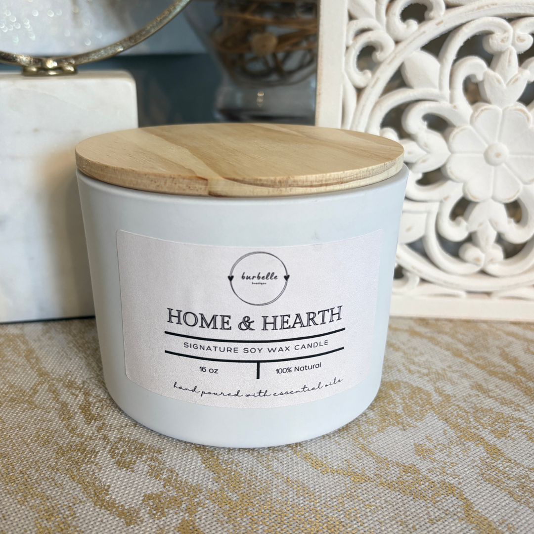 SIGNATURE Home & Hearth Candle